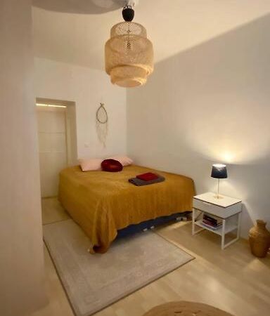 Lovely Apartment In The Centre, Street Level And Inner Yard Helsinki Exterior photo