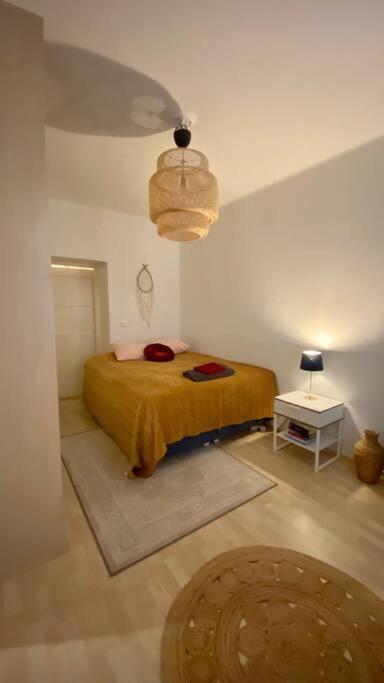 Lovely Apartment In The Centre, Street Level And Inner Yard Helsinki Exterior photo