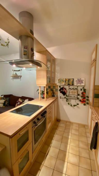 Lovely Apartment In The Centre, Street Level And Inner Yard Helsinki Exterior photo